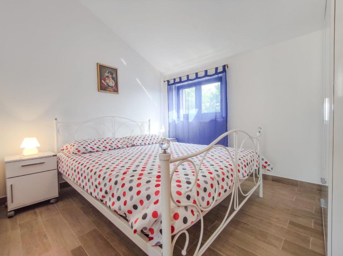 Rakalj Apartments Morena מראה חיצוני תמונה
