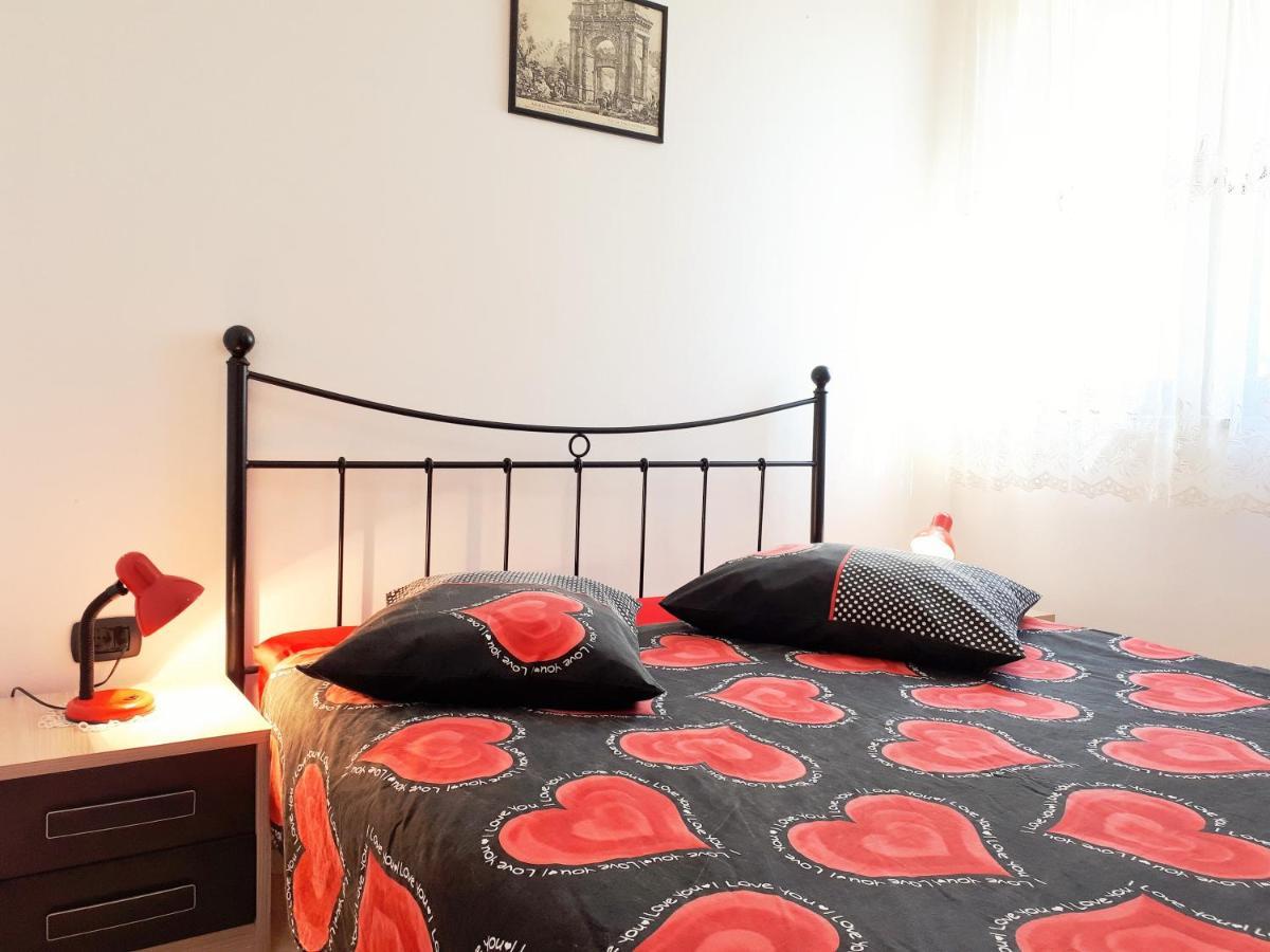Rakalj Apartments Morena מראה חיצוני תמונה